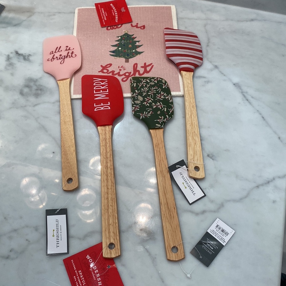 NWT Threshold Spatulas and Wondershop Dishcloths